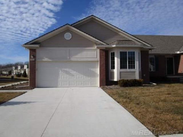 47347 Mariners New Baltimore, MI 48051 - Photo 1 of 9
