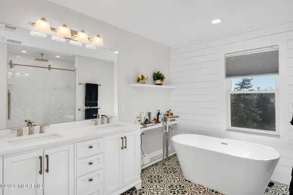 $899,000 | 312 Elm Court, Brick, NJ 08723