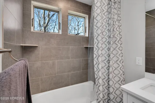 $899,000 | 312 Elm Court, Brick, NJ 08723