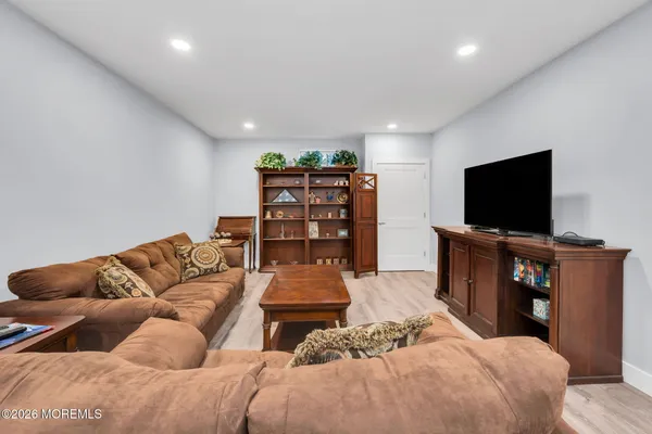$899,000 | 312 Elm Court, Brick, NJ 08723