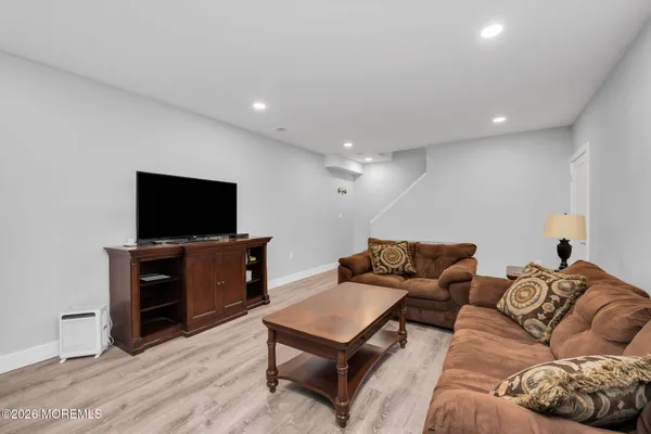 $899,000 | 312 Elm Court, Brick, NJ 08723