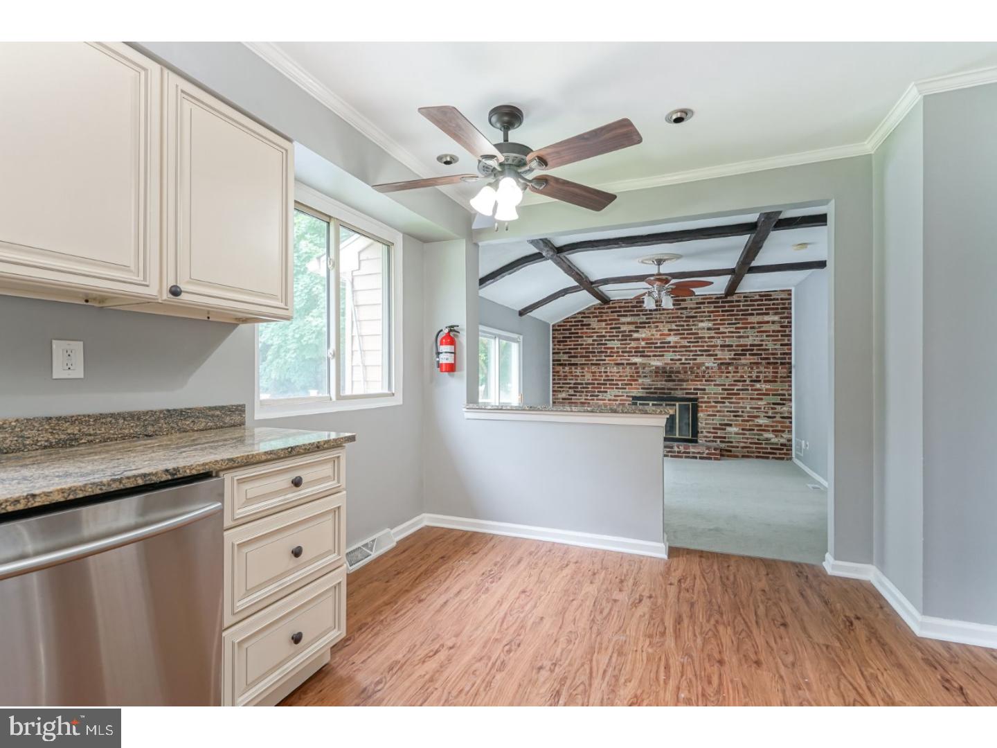 502 Jamestown Road Edgewater Park, NJ 08010 - Photo 8 of 25