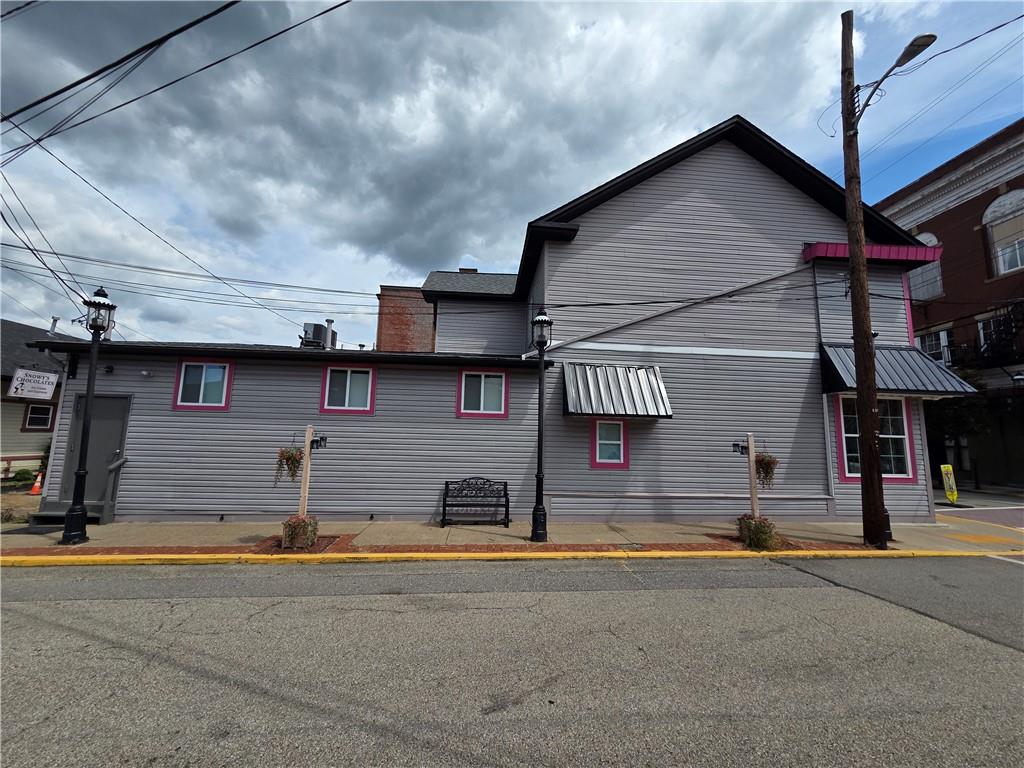 122 South 2nd Avenue Elizabeth, PA 15037 - Photo 5 of 23 a view of a house with swimming pool