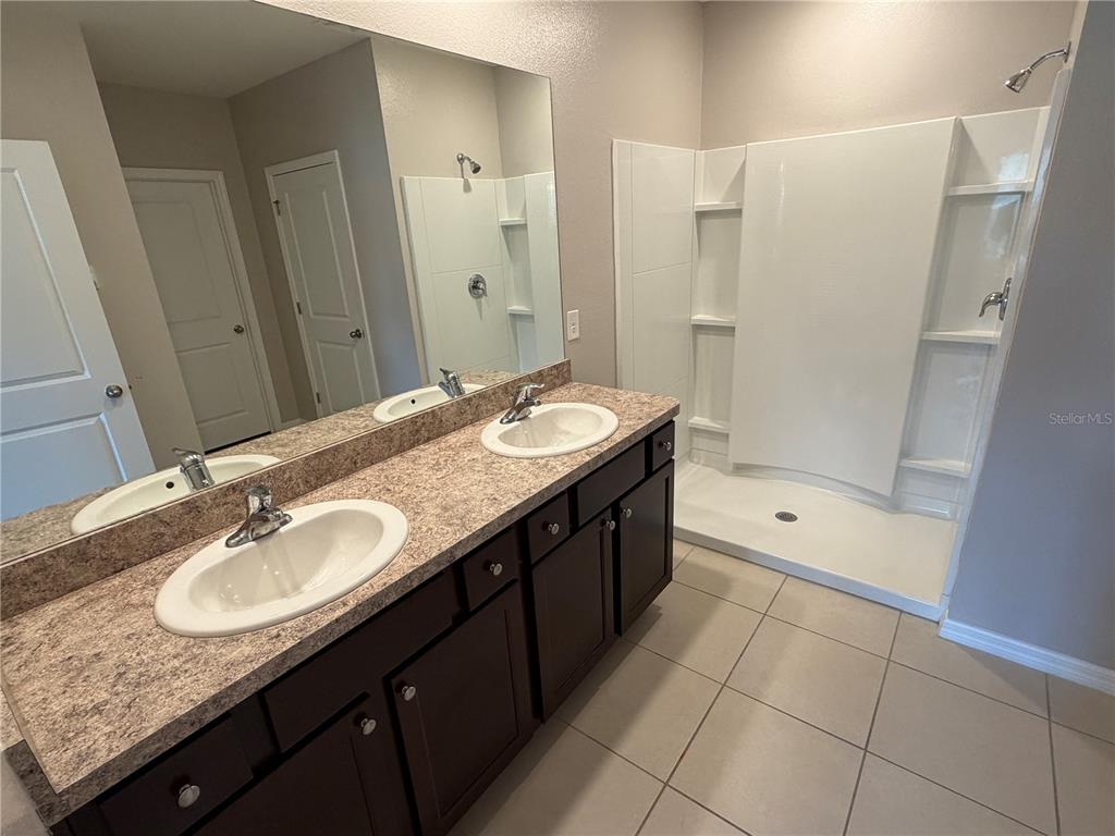 2822 Northeast 44th Road Ocala, FL 34470 - Photo 8 of 18