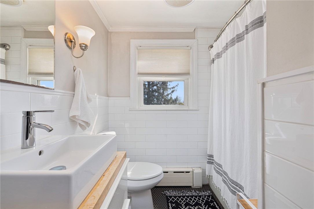 45 Harvey Road Middletown, RI 02842 - Photo 16 of 43