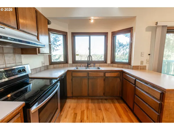 $500,000 | 992 Sunset Drive, Springfield, OR 97477