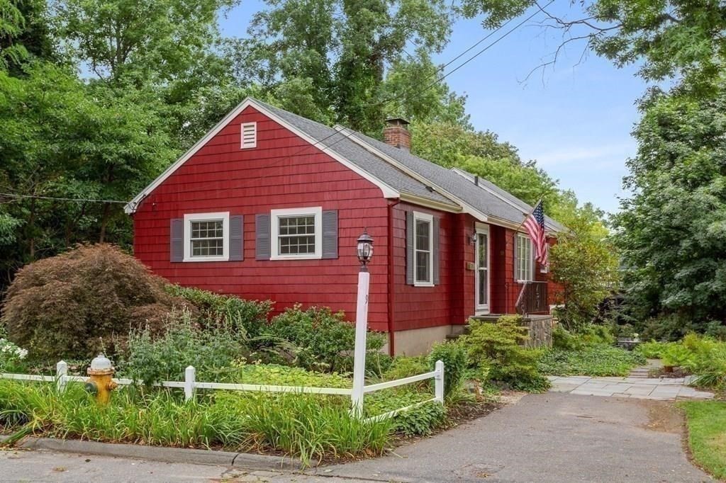 9 Brimblecomb Avenue Marblehead, MA 01945 - Photo 24 of 24