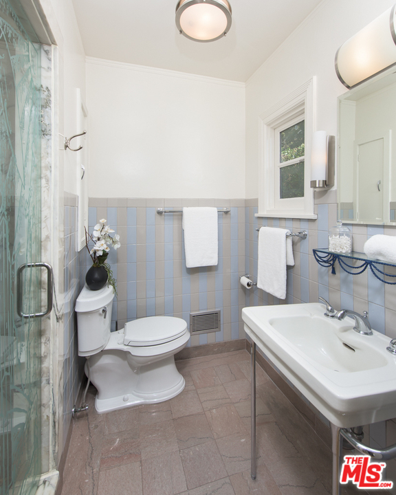 2331 Outpost Drive Los Angeles, CA 90068 - Photo 15 of 30