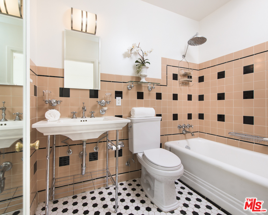 2331 Outpost Drive Los Angeles, CA 90068 - Photo 17 of 30