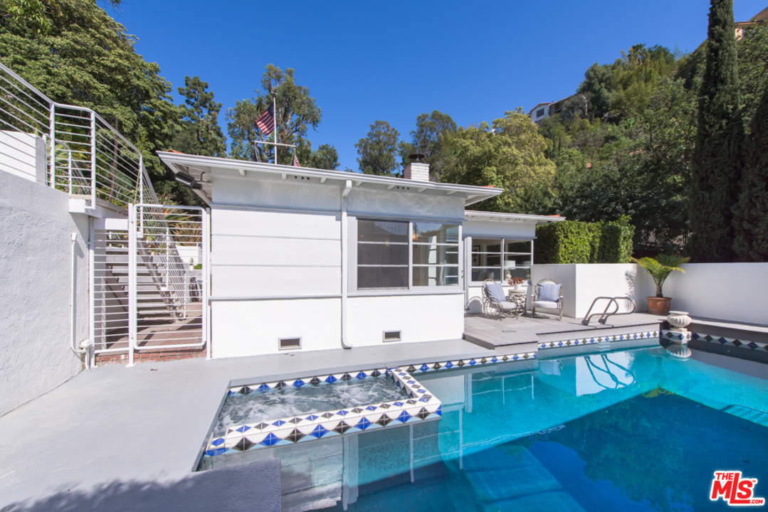 2331 Outpost Drive Los Angeles, CA 90068 - Photo 19 of 30