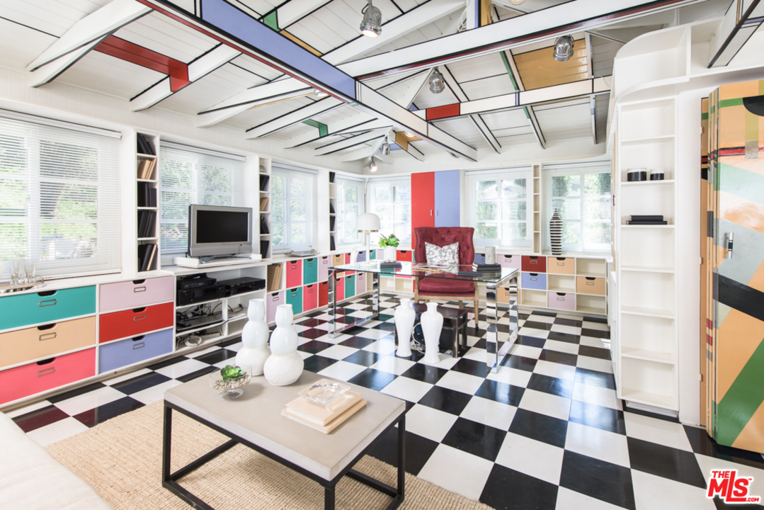 2331 Outpost Drive Los Angeles, CA 90068 - Photo 23 of 30