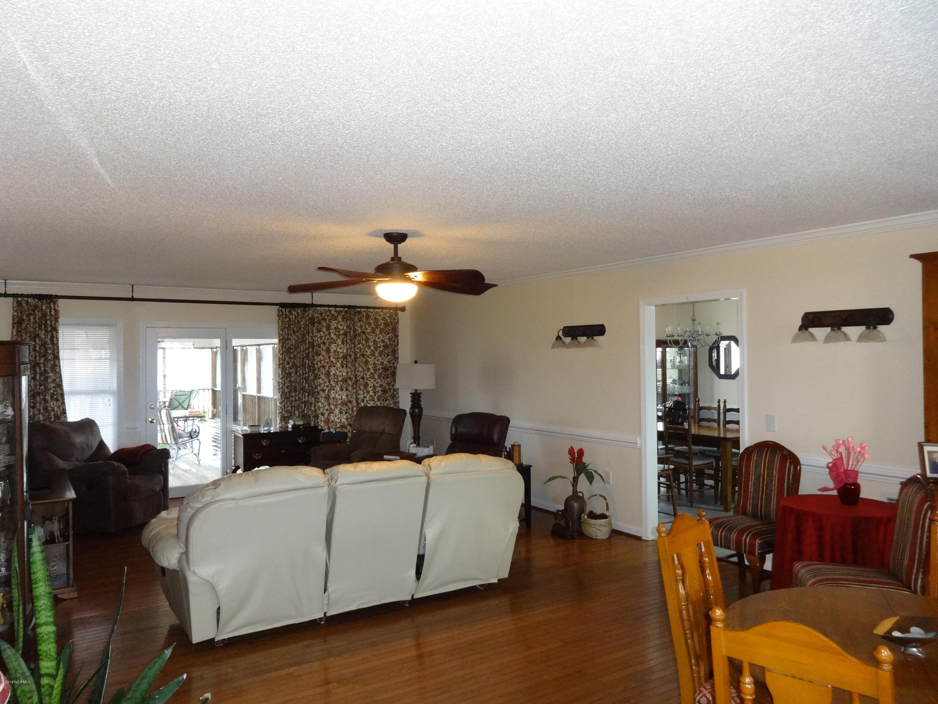 410 Pearson Road Clinton, NC 28328 - Photo 20 of 28 DSC01603
