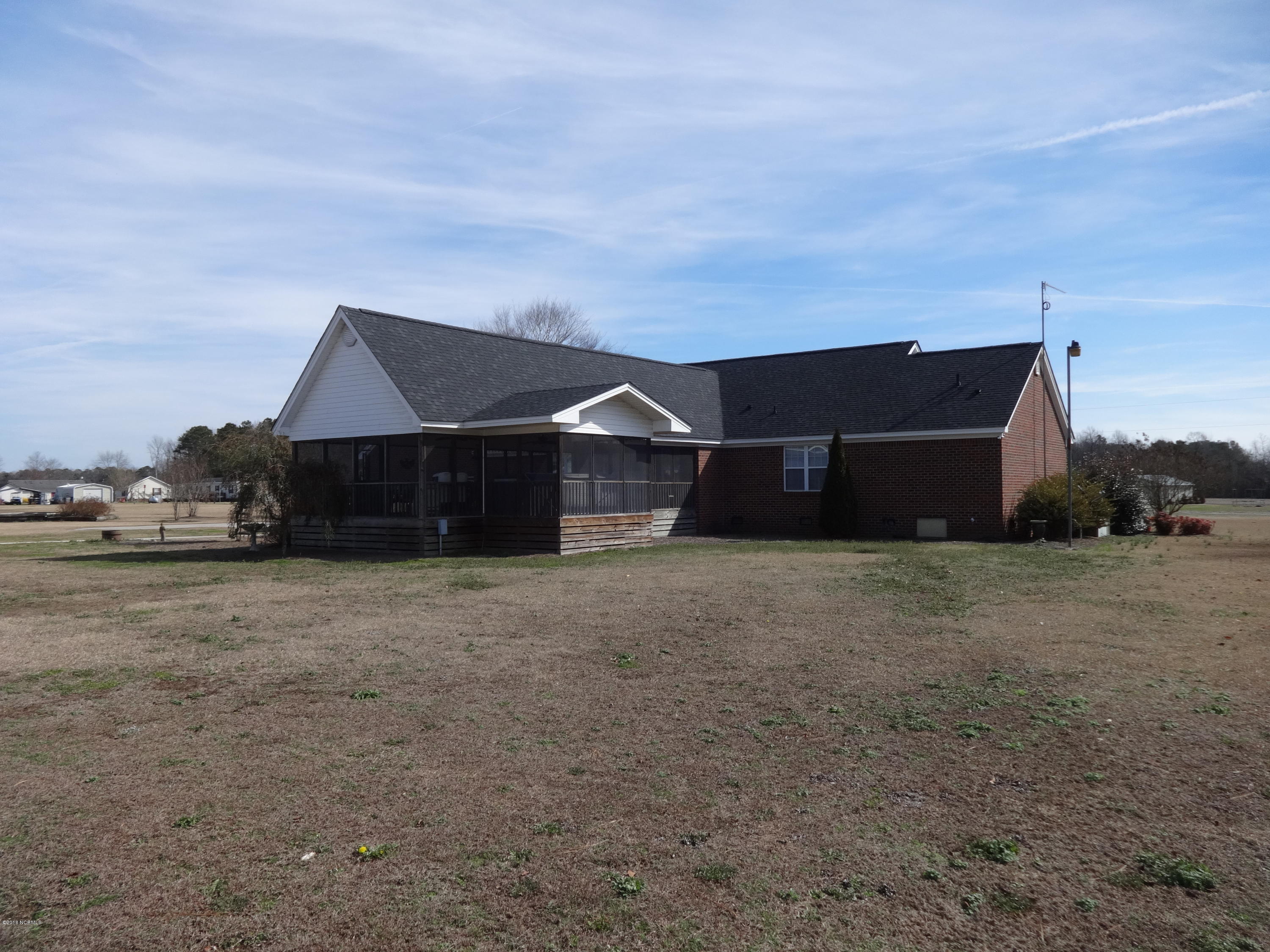 410 Pearson Road Clinton, NC 28328 - Photo 8 of 28 DSC01638