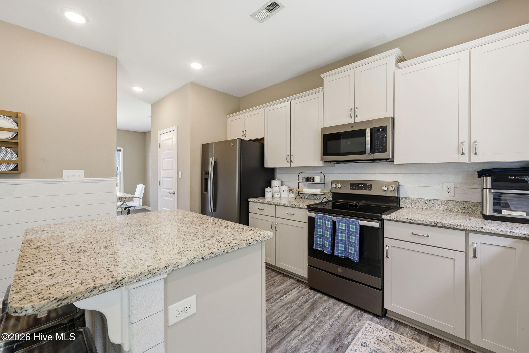 119 Station Yard Road New Bern, NC 28562 - Photo 8 of 42 12-web-or-mls-0C0A7270_edit