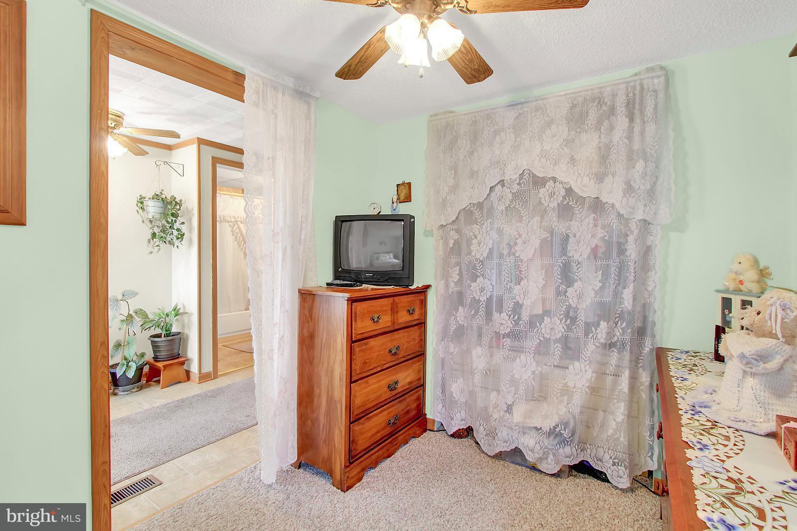 3203 Maytown Road Marietta, PA 17547 - Photo 12 of 27 Gallery Image 12