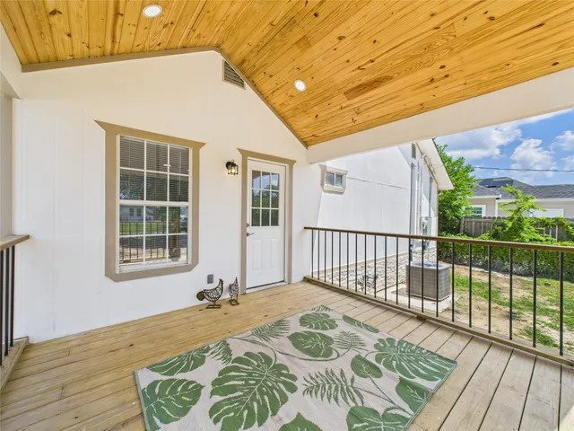 $194,900 | 529 West 4th Street, Freeport, TX 77541