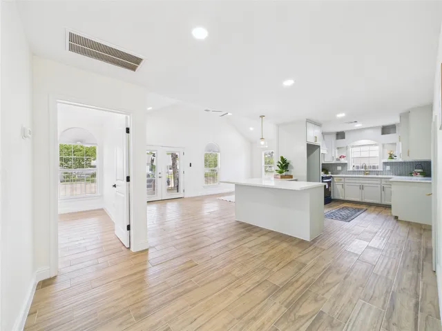 $194,900 | 529 West 4th Street, Freeport, TX 77541