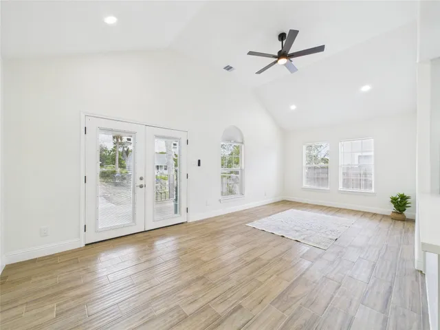 $194,900 | 529 West 4th Street, Freeport, TX 77541