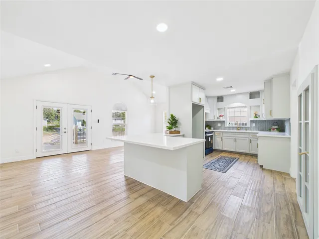 $194,900 | 529 West 4th Street, Freeport, TX 77541