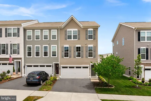 $629,000 | 8192 Broad Place, Manassas, VA 20111