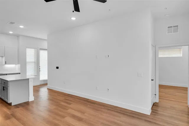 $2,113 | 1427 B Forward Drive, Little Elm, TX 75068