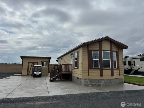 $230,000 | 17693 Road 5 Northwest, Unit 83, Quincy, WA 98848