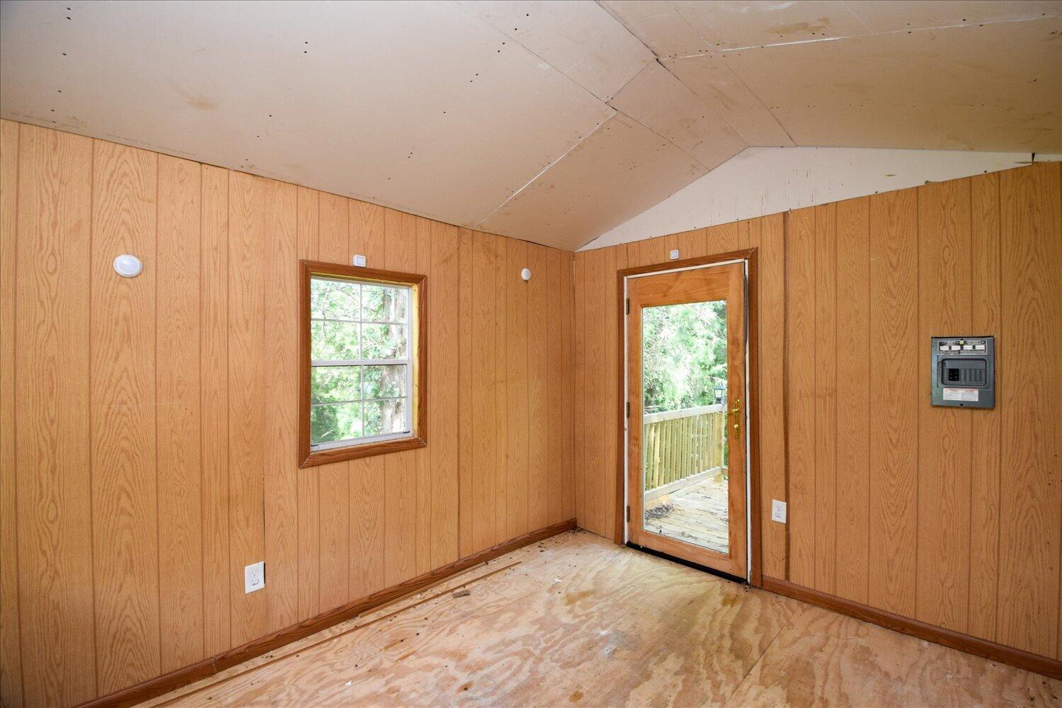 540 Nursery Road Boones Mill, VA 24065 - Photo 35 of 55 Cabin Interior