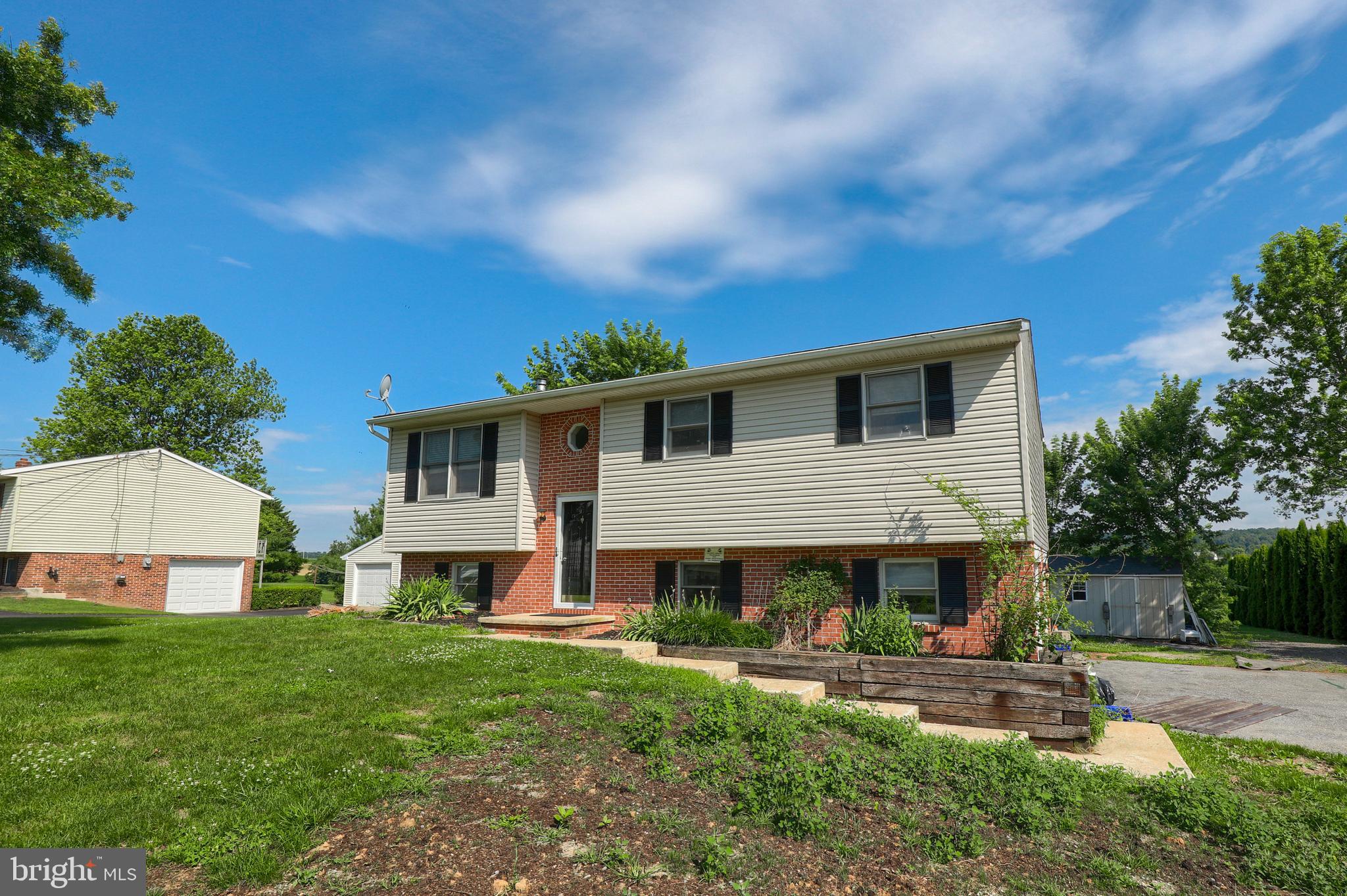 8148 Elizabethtown Road Elizabethtown, PA 17022 - Photo 2 of 38