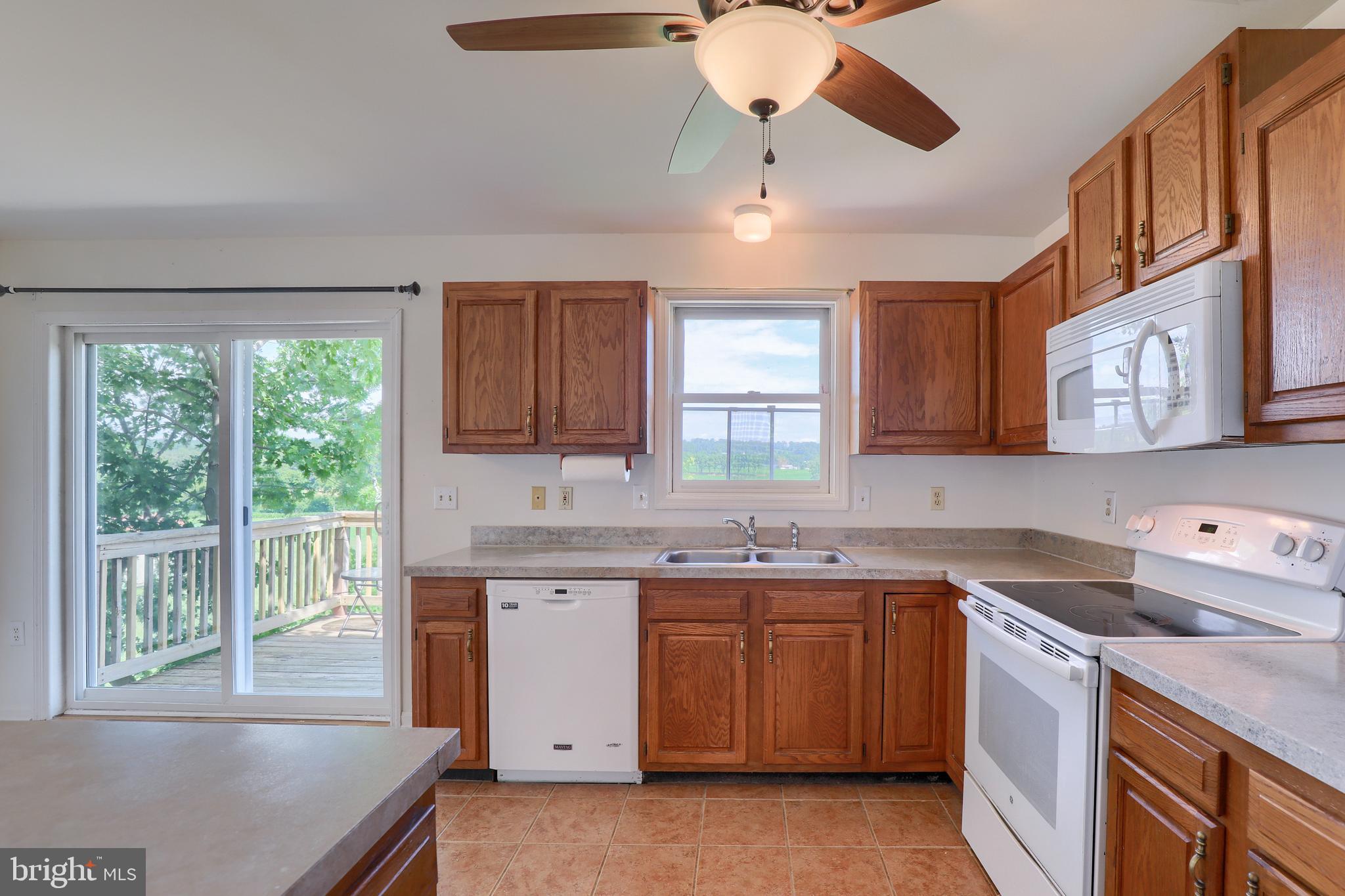8148 Elizabethtown Road Elizabethtown, PA 17022 - Photo 13 of 38
