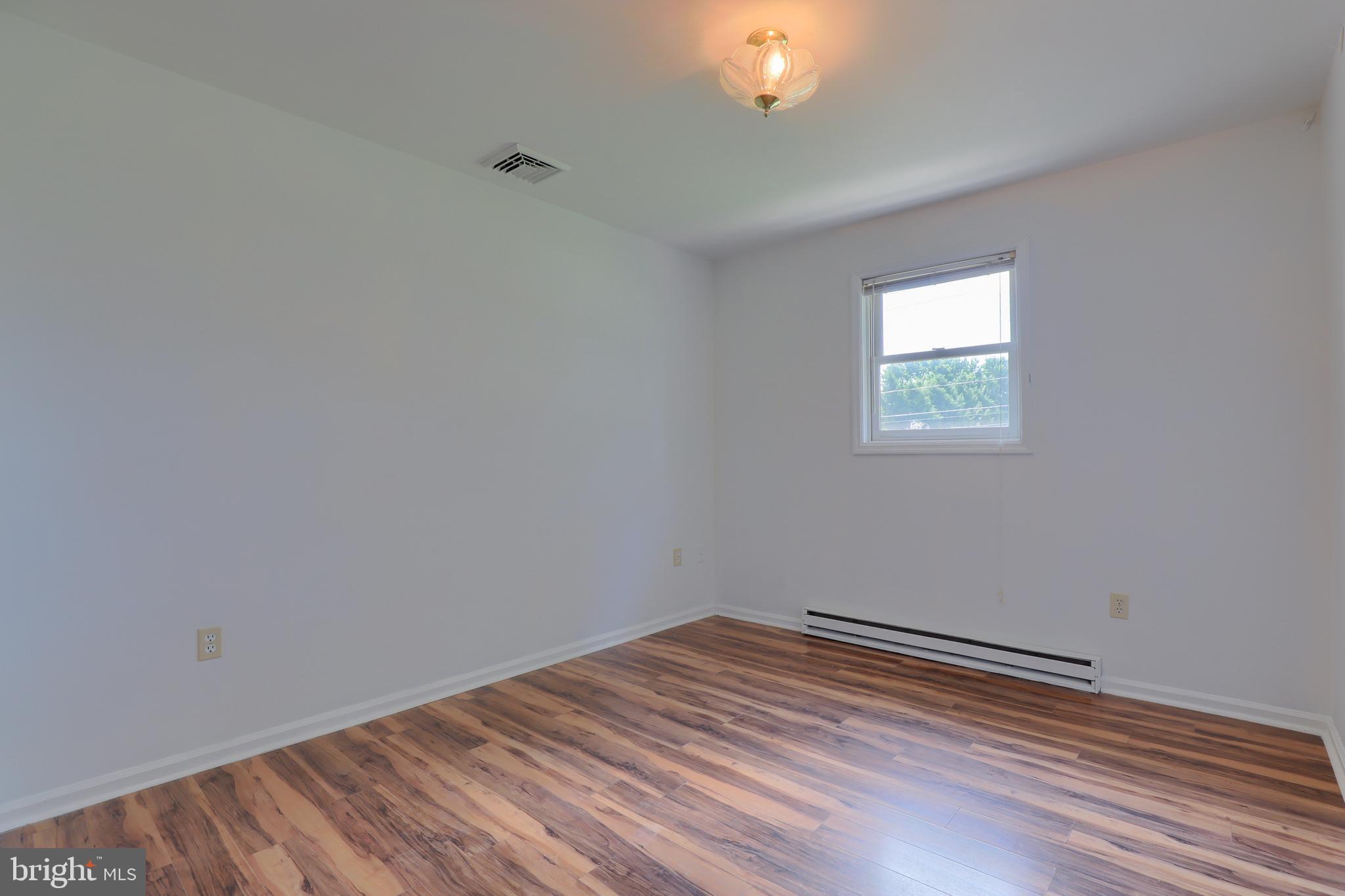 8148 Elizabethtown Road Elizabethtown, PA 17022 - Photo 16 of 38