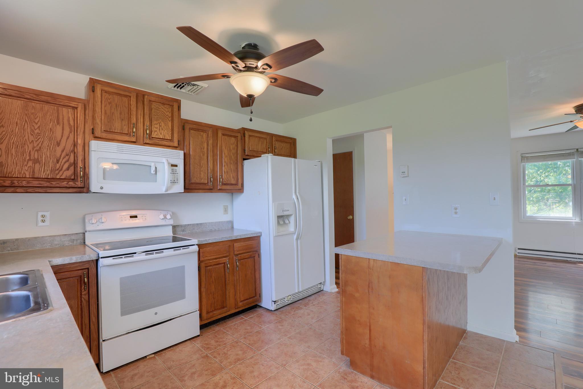 8148 Elizabethtown Road Elizabethtown, PA 17022 - Photo 17 of 38
