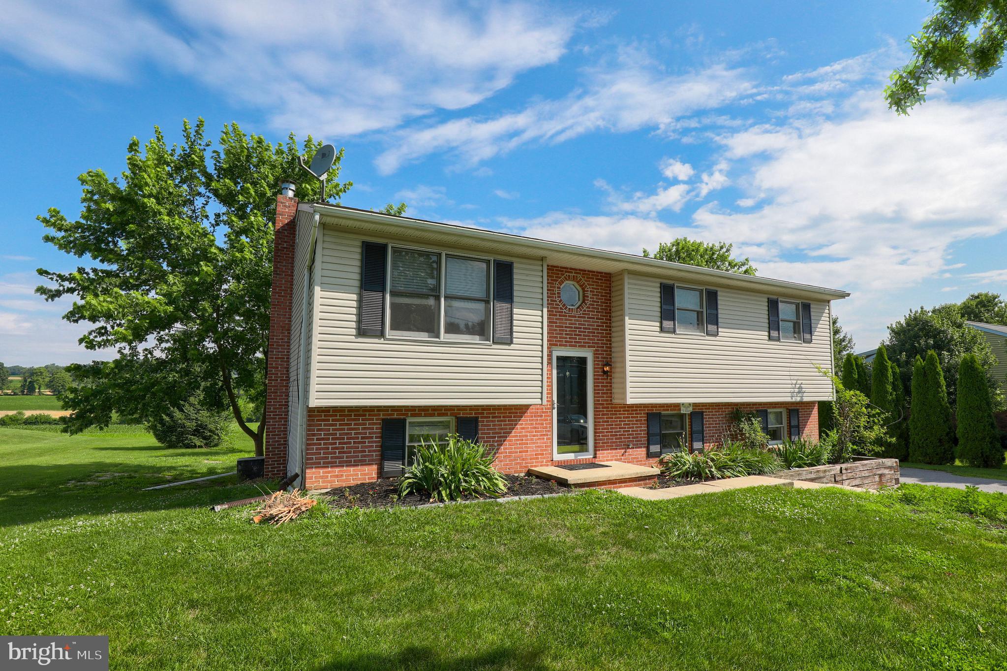 8148 Elizabethtown Road Elizabethtown, PA 17022 - Photo 3 of 38