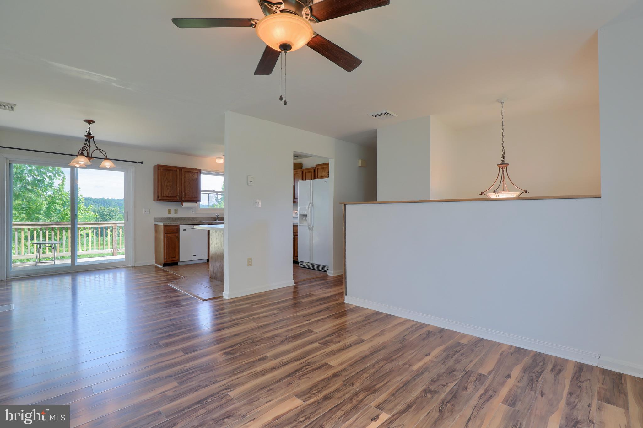 8148 Elizabethtown Road Elizabethtown, PA 17022 - Photo 9 of 38