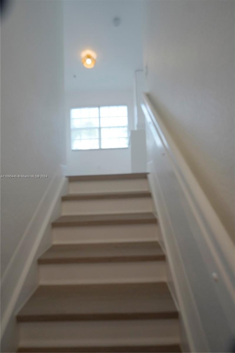 123 Harbors Way Boynton Beach, FL 33435 - Photo 12 of 38 a view of entryway