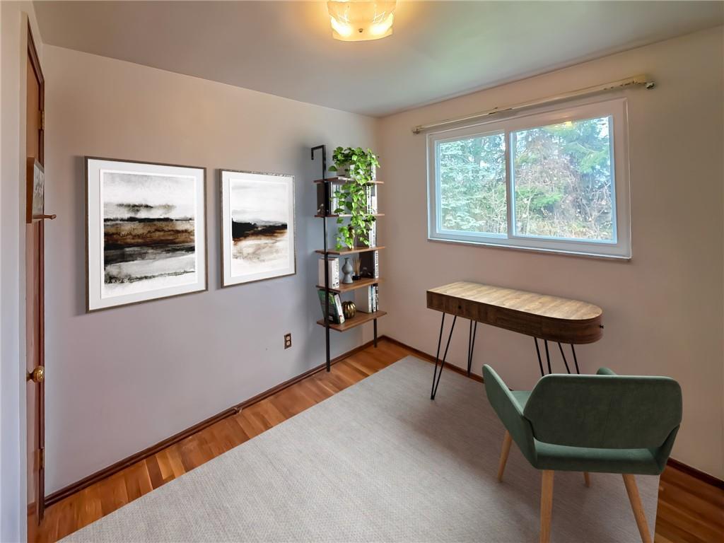 1494 Blossom Hill Road Pittsburgh, PA 15234 - Photo 19 of 40 a room with furniture and a window