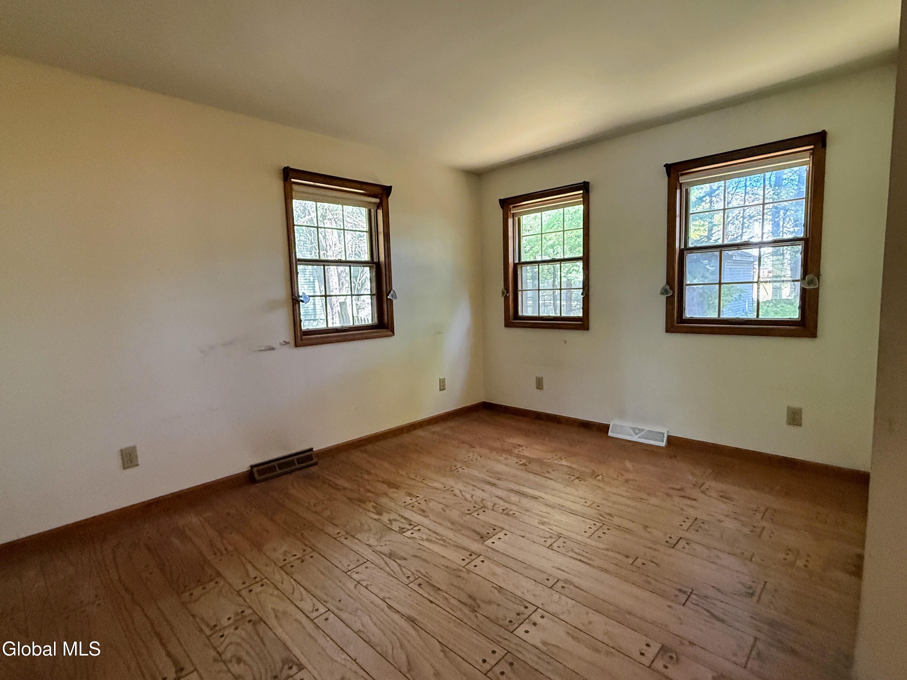 195 Vly Road Schenectady, NY 12309 - Photo 20 of 60 IMG_0246