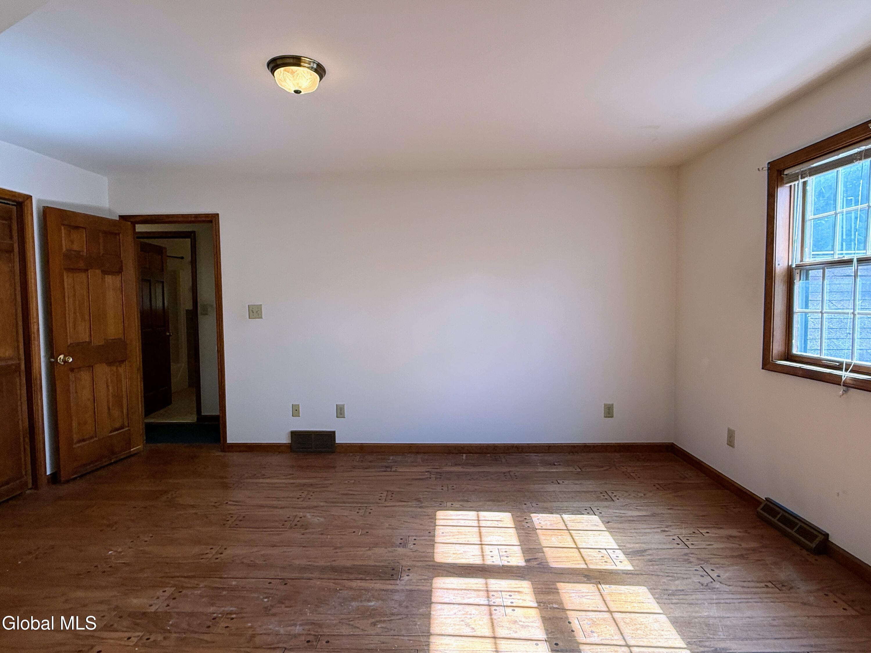 195 Vly Road Schenectady, NY 12309 - Photo 30 of 60 IMG_0262