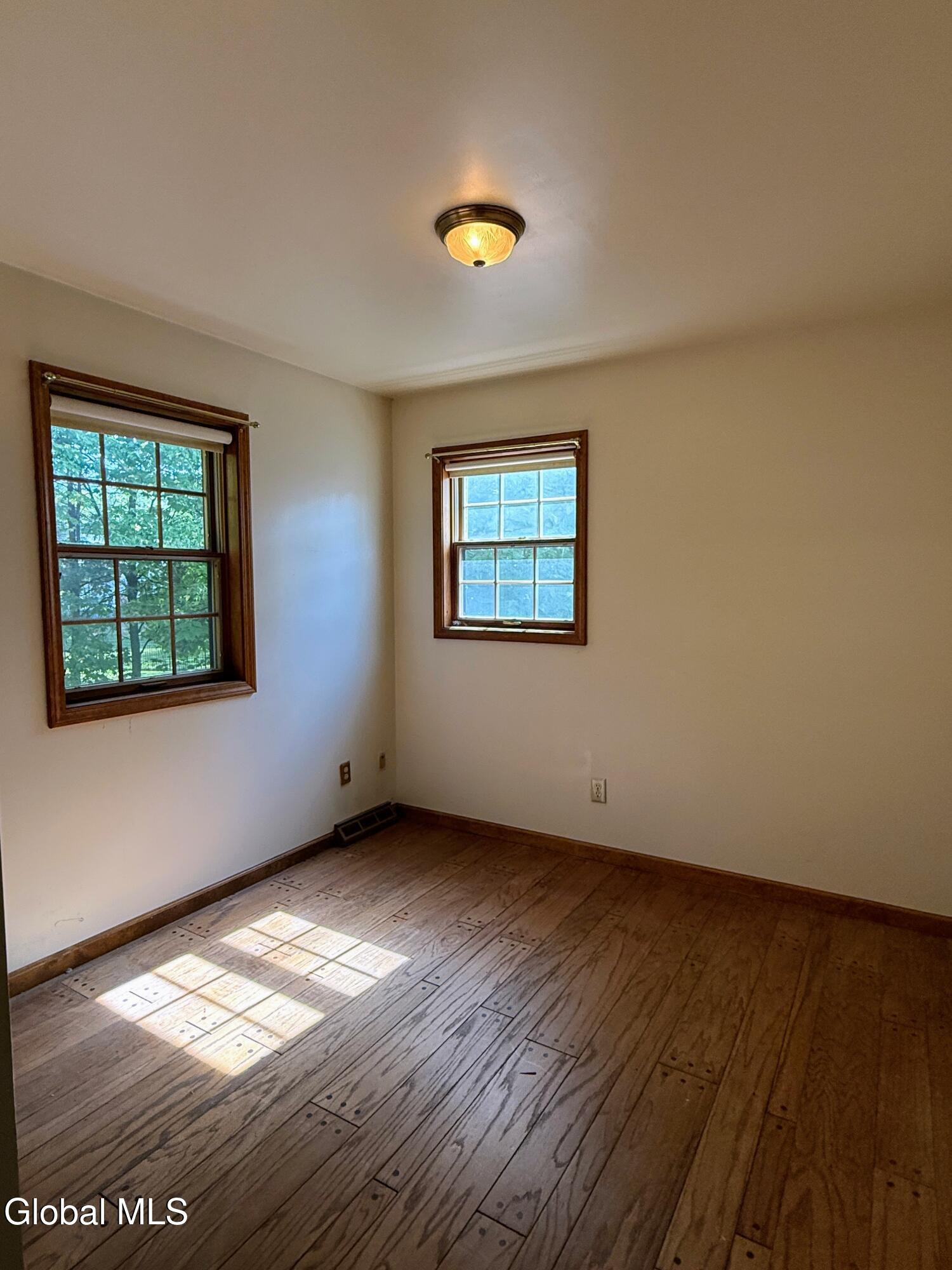 195 Vly Road Schenectady, NY 12309 - Photo 31 of 60 IMG_0268