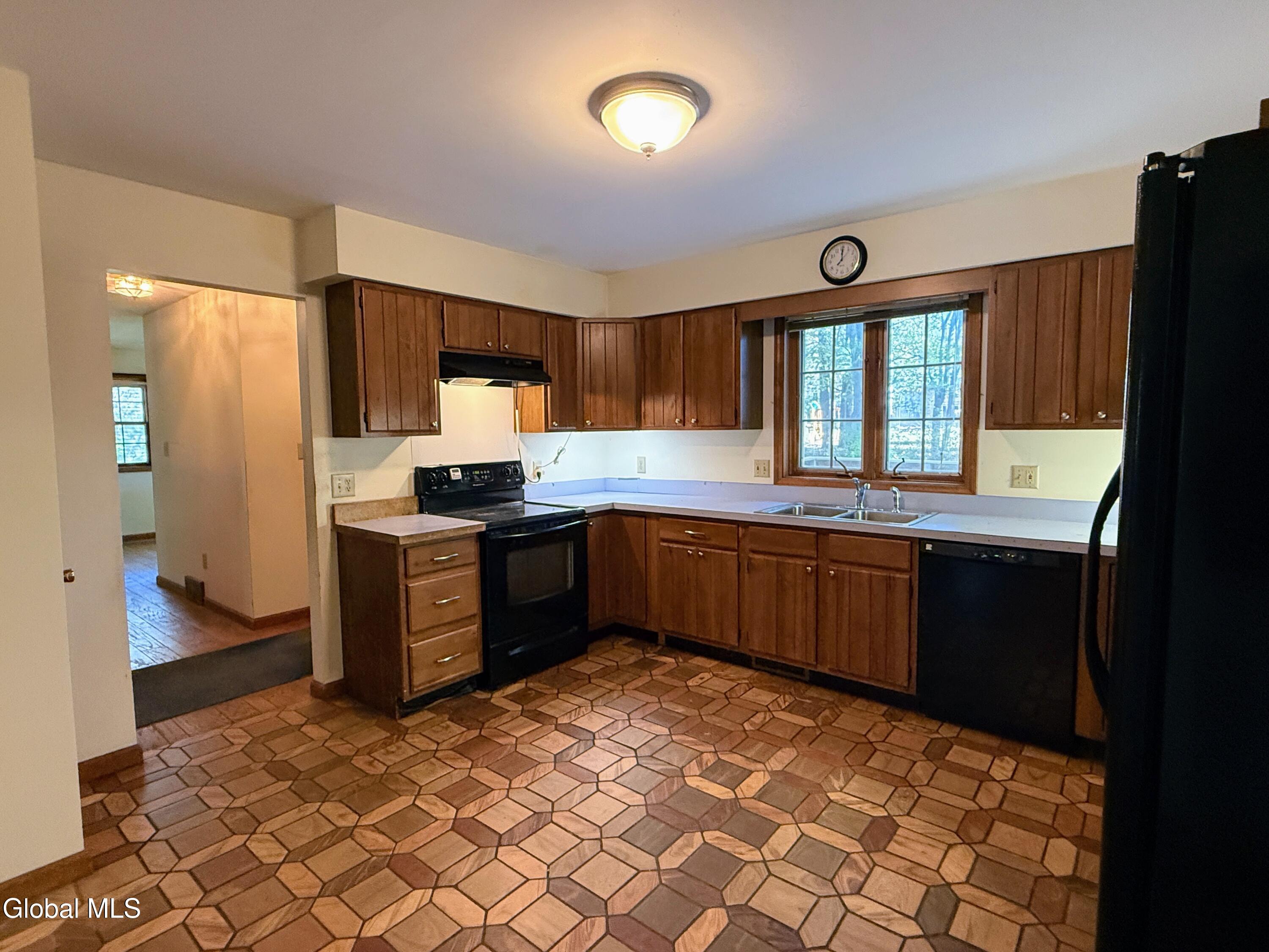 195 Vly Road Schenectady, NY 12309 - Photo 7 of 60 IMG_0230