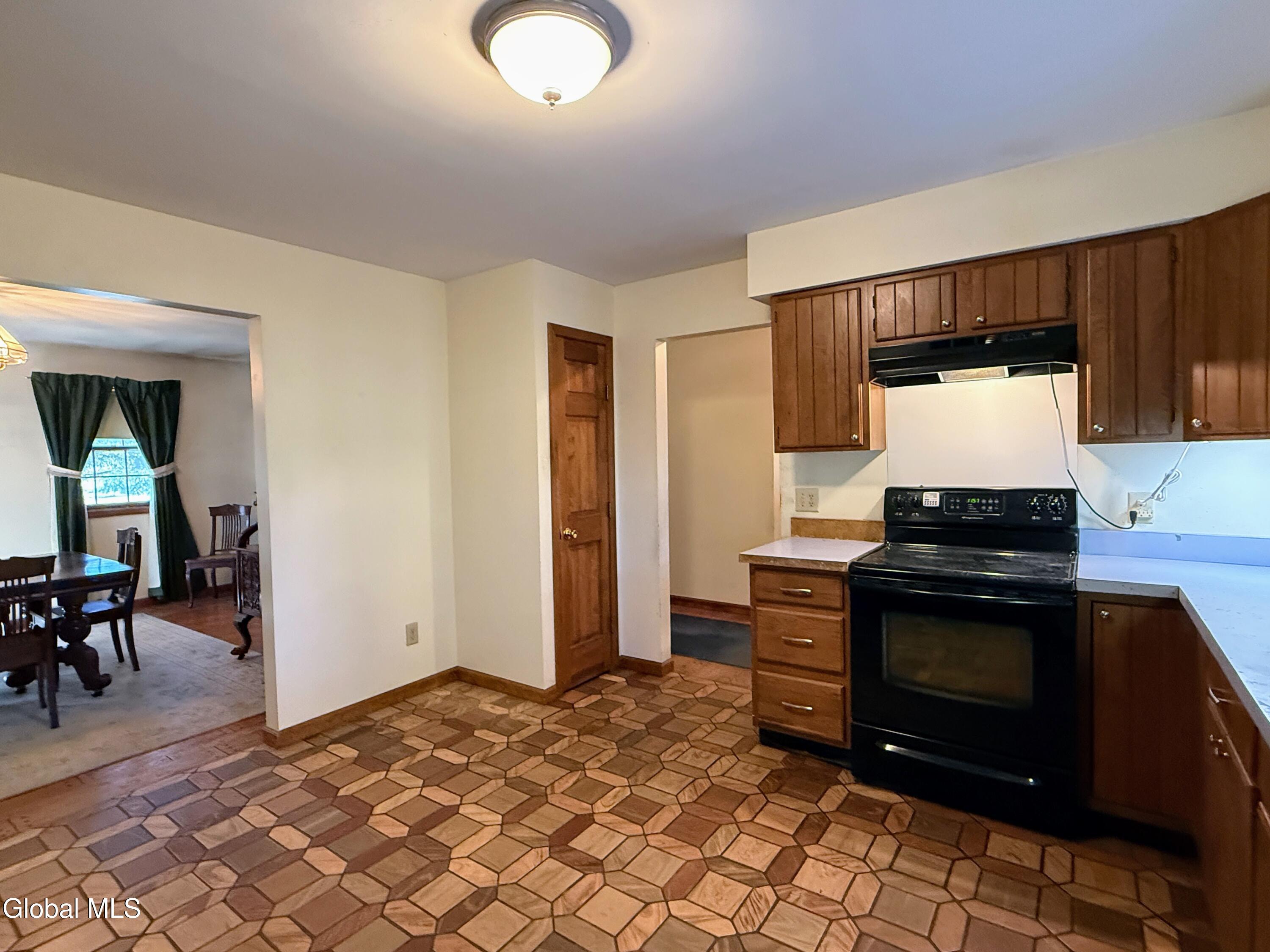 195 Vly Road Schenectady, NY 12309 - Photo 8 of 60 IMG_0231