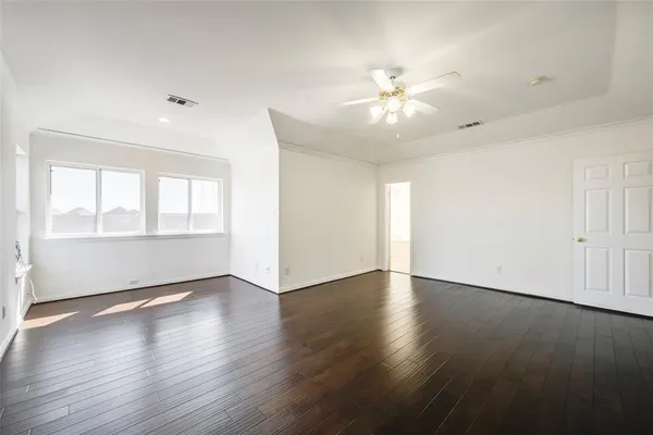$4,250 | 917 Crestview Drive, Coppell, TX 75019