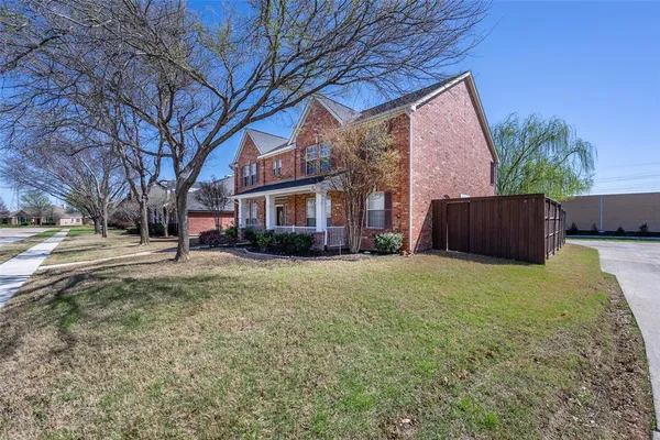 $4,250 | 917 Crestview Drive, Coppell, TX 75019