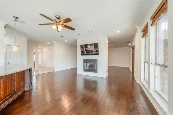 $4,250 | 917 Crestview Drive, Coppell, TX 75019
