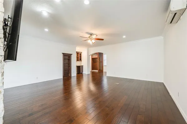 $4,250 | 917 Crestview Drive, Coppell, TX 75019