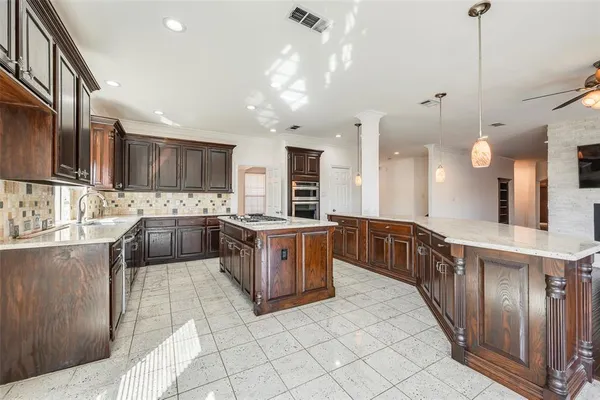 $4,250 | 917 Crestview Drive, Coppell, TX 75019
