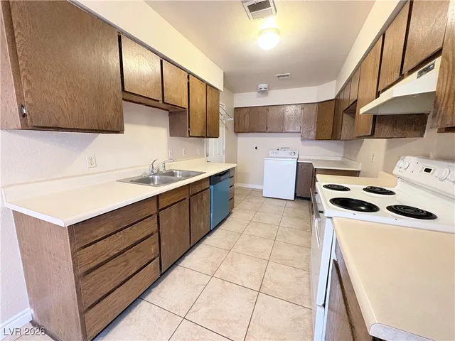 $1,450 | 1913 Allen Avenue, Henderson, NV 89011