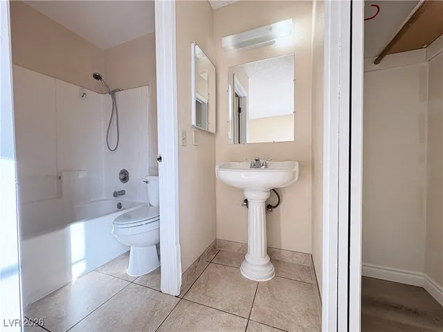 $1,450 | 1913 Allen Avenue, Henderson, NV 89011