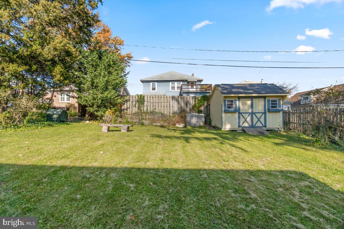 621 Coleraine Road Baltimore, MD 21229 - Photo 42 of 45 Backyard