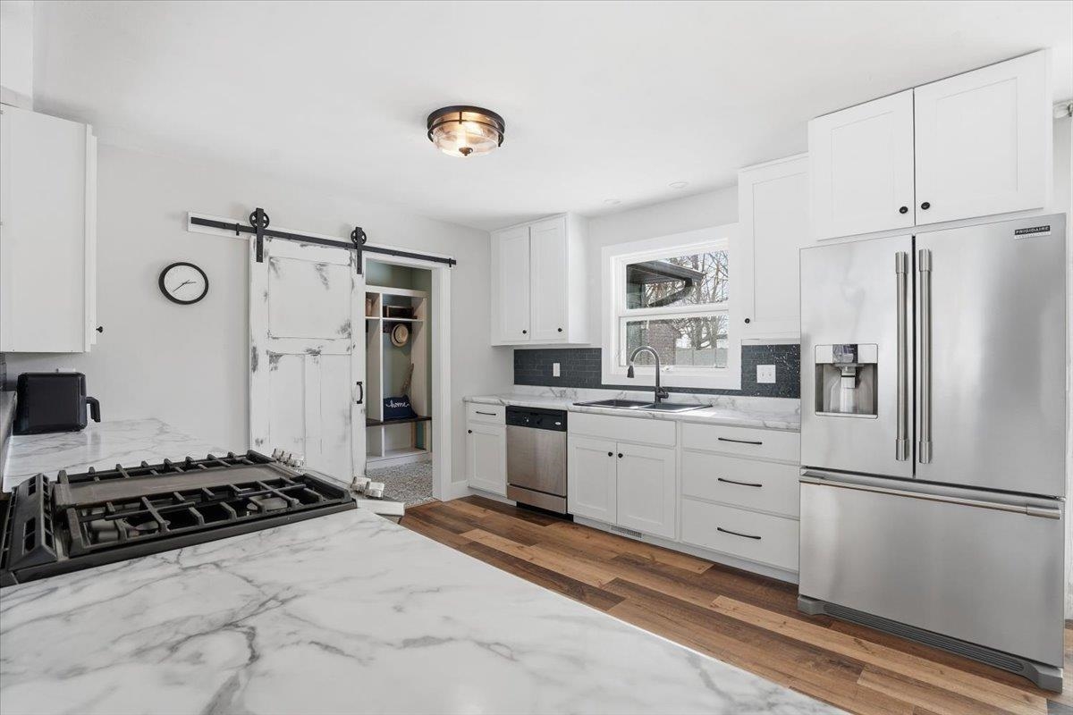 1515 Calico Lane Sun Prairie, WI 53590 - Photo 14 of 48