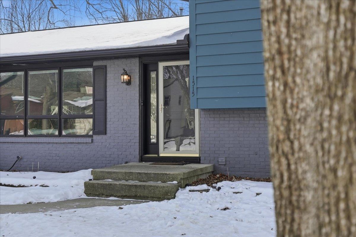 1515 Calico Lane Sun Prairie, WI 53590 - Photo 4 of 48